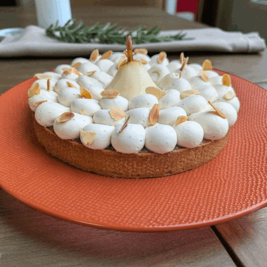 Tarte aux poires et baies de la Jamaïque